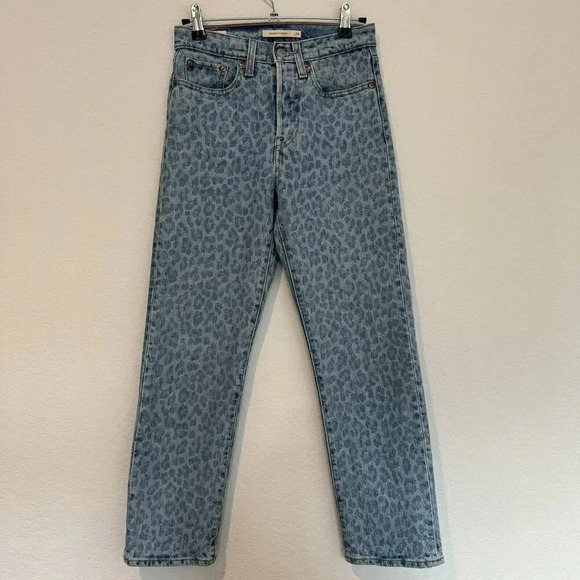 Levi's Wedgie Straight Jeans Womens 24 Leopard Print High Rise - Picture 1 of 9